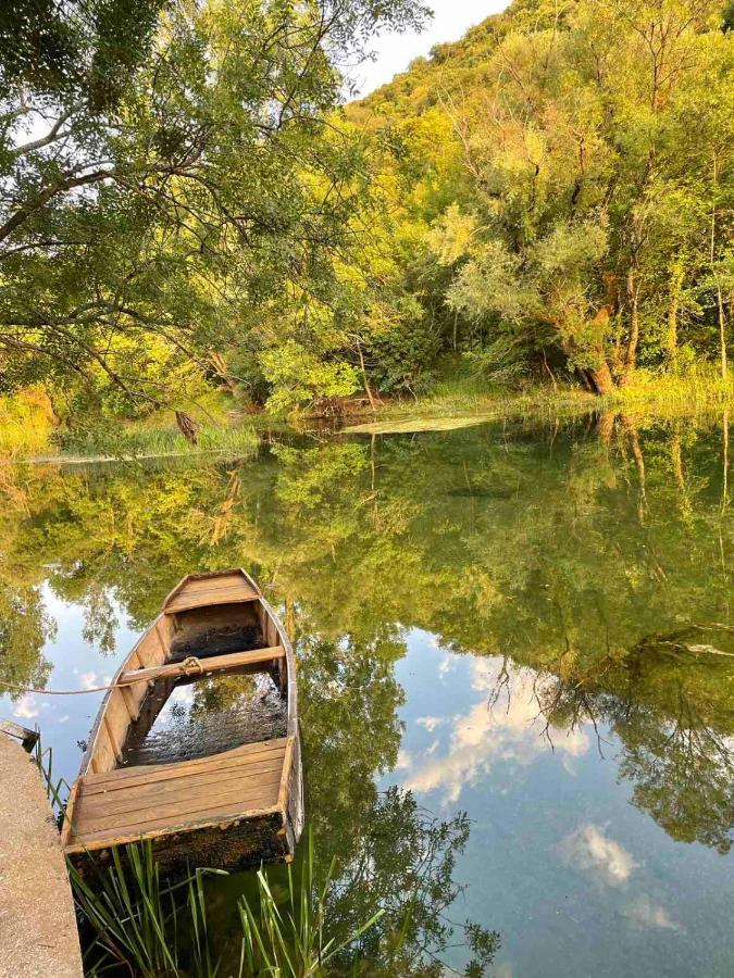 House On The River Благай Экстерьер фото